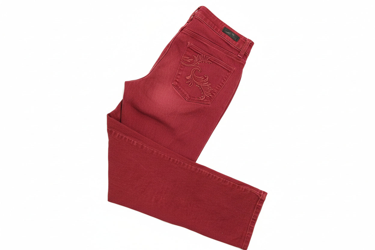 Lee Relaxed Fit Straight Leg Women's size 8 Dark Red Burgundy Denim Jeans